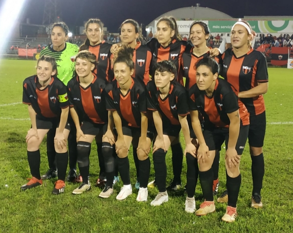 De la cancha a Paysandú a puro festejo